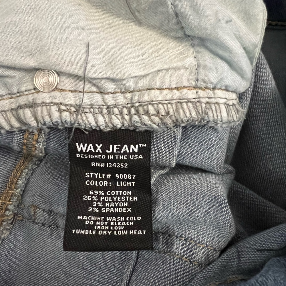 Women’s blue skinny jeans fit size 9. Never worn. Good condition 28 inch inseam - Picture 6 of 9